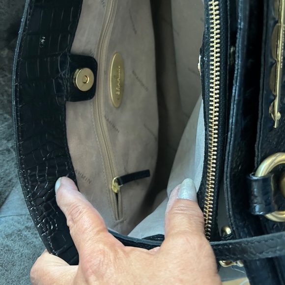 Rare retired Brahmin satchel - Picture 10 of 13